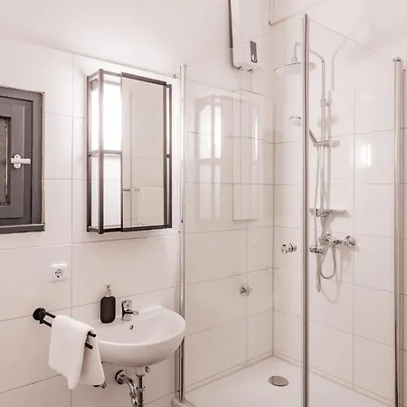 Flats 4 You, Moderne Naehe Hbf, Due-messe 20 Min, Netflix, Kueche Διαμέρισμα *