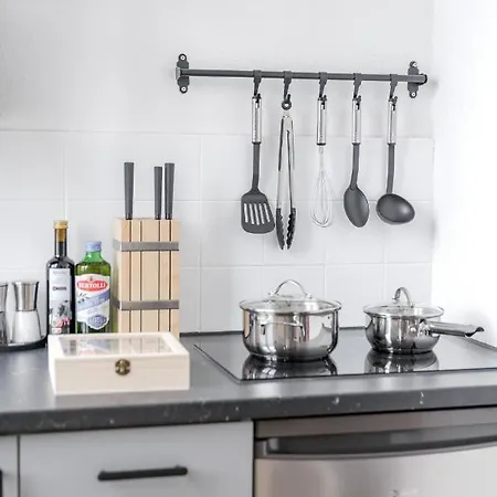 Flats 4 You, Moderne Naehe Hbf, Due-messe 20 Min, Netflix, Kueche Apartment *