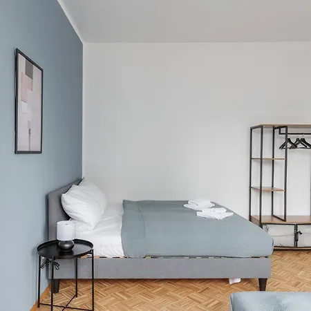 Apartment Flats 4 You, Moderne Naehe Hbf, Due-messe 20 Min, Netflix, Kueche *