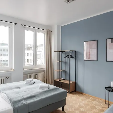 Flats 4 You, Moderne Naehe Hbf, Due-messe 20 Min, Netflix, Kueche Apartment Duisburg