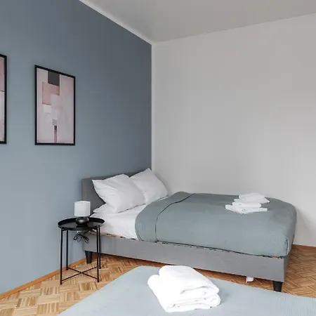 Flats 4 You, Moderne Naehe Hbf, Due-messe 20 Min, Netflix, Kueche Duisburg
