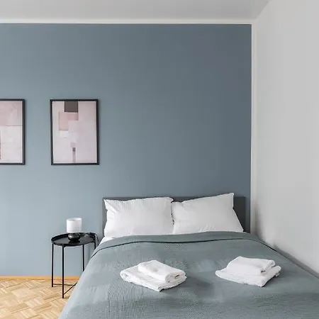 Apartmán Design - Workspace & Kitchen - Messe Dus