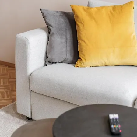 Apartment Flats 4 You, Moderne Naehe Hbf, Due-messe 20 Min, Netflix, Kueche *