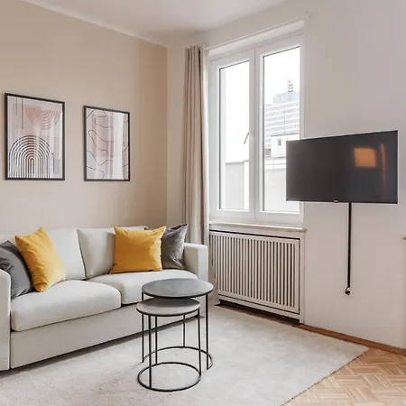 Flats 4 You, Moderne Naehe Hbf, Due-messe 20 Min, Netflix, Kueche Apartment